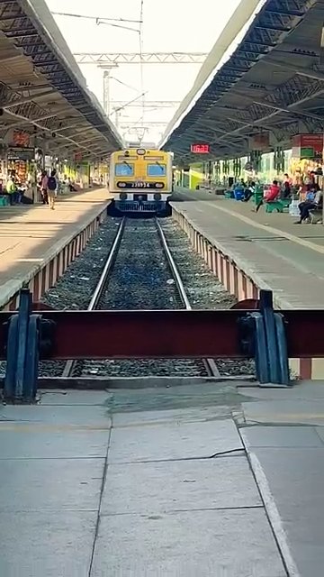 Tu me jo pathan meri jaan mahfil hi lut jaaye, de de jo zuban meri jaan usme mar...
